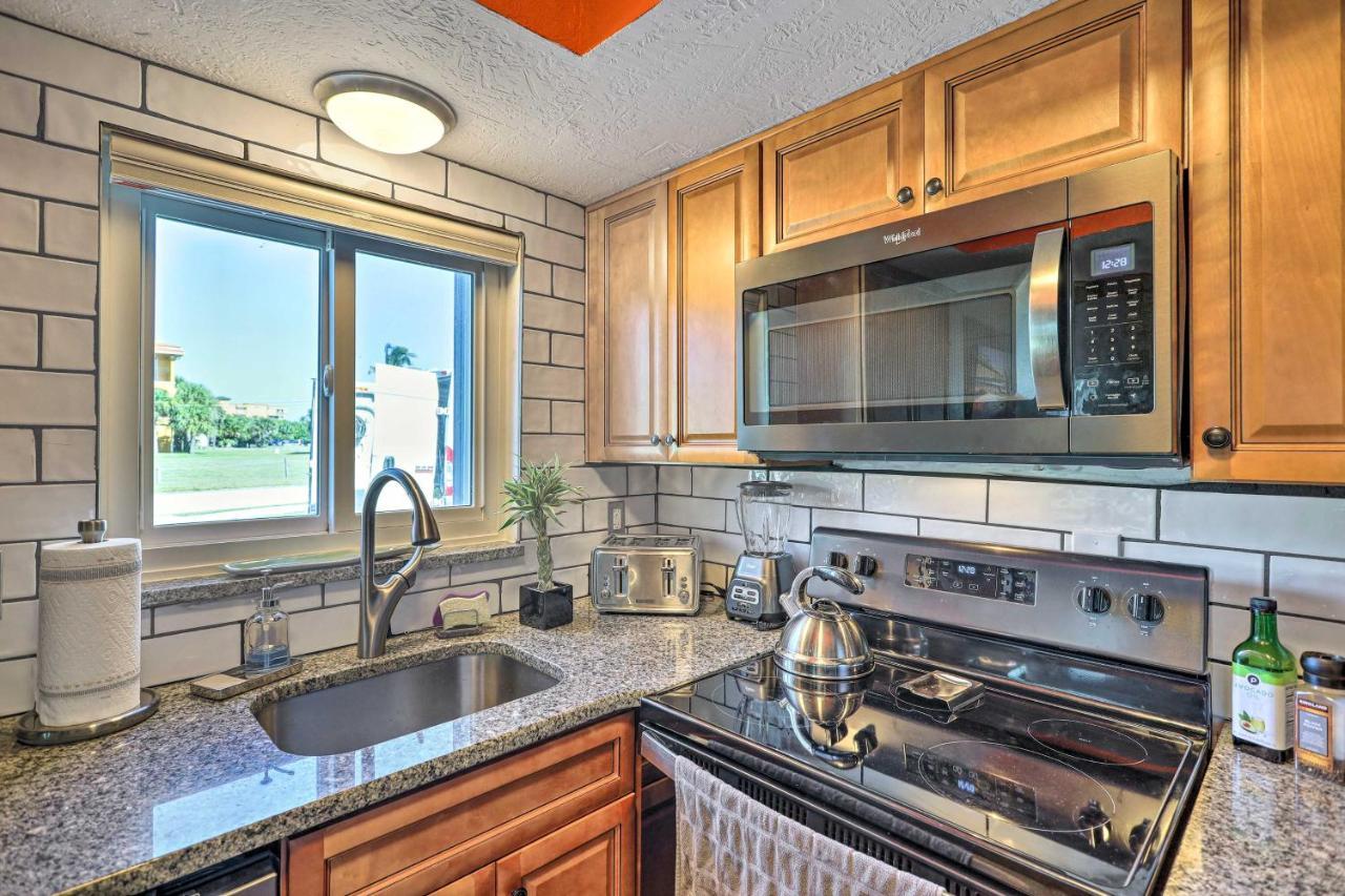 Cape Canaveral Home With Balcony Walk To Beach Exterior photo